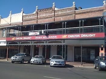 Queens Arms Hotel Roma Exterior photo